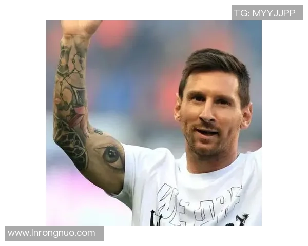 最受欺负的足球明星背后的故事与奋斗历程揭秘